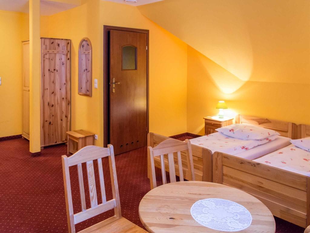 Marzenie Bed and Breakfast Przesieka Habitación foto